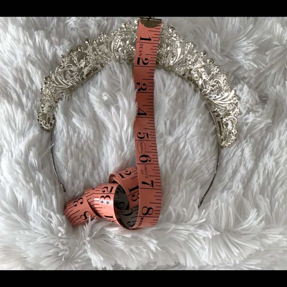 Swarovski Crystal Bridal Tiara Crown Brand New - Picture 7 of 8